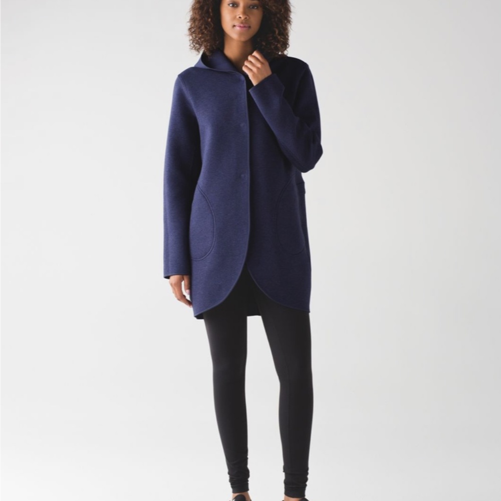 Lululemon City Bound Wrap (Navy Blue) Size 6